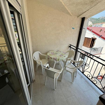 Apartment Perutovic Sutomore Dış mekan fotoğraf