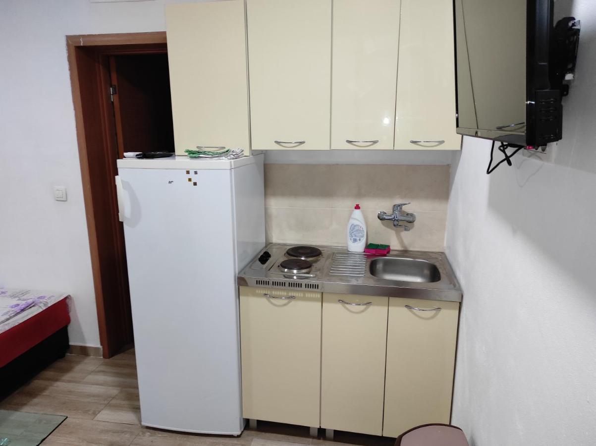 Apartment Perutovic Sutomore Dış mekan fotoğraf