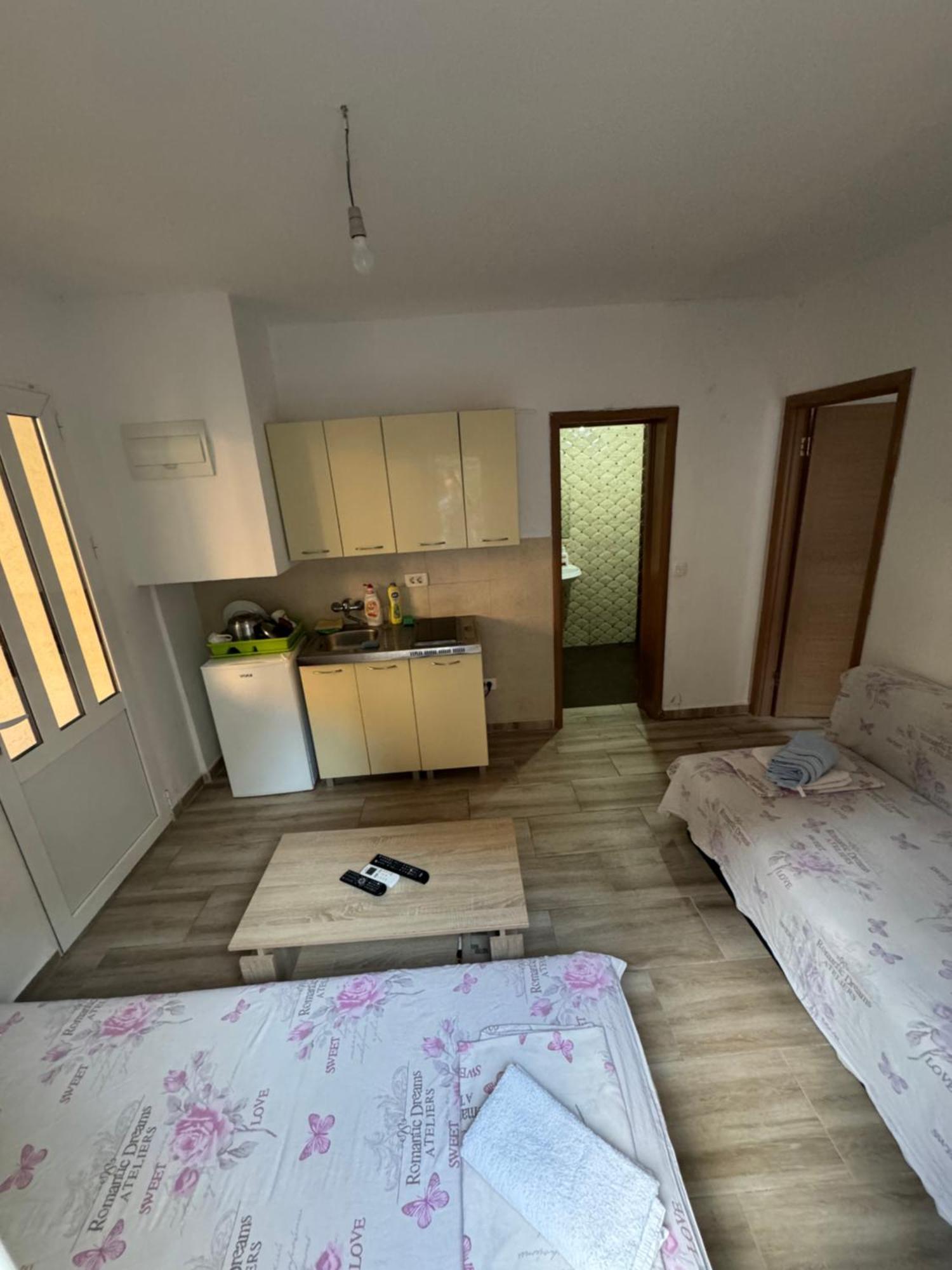 Apartment Perutovic Sutomore Dış mekan fotoğraf