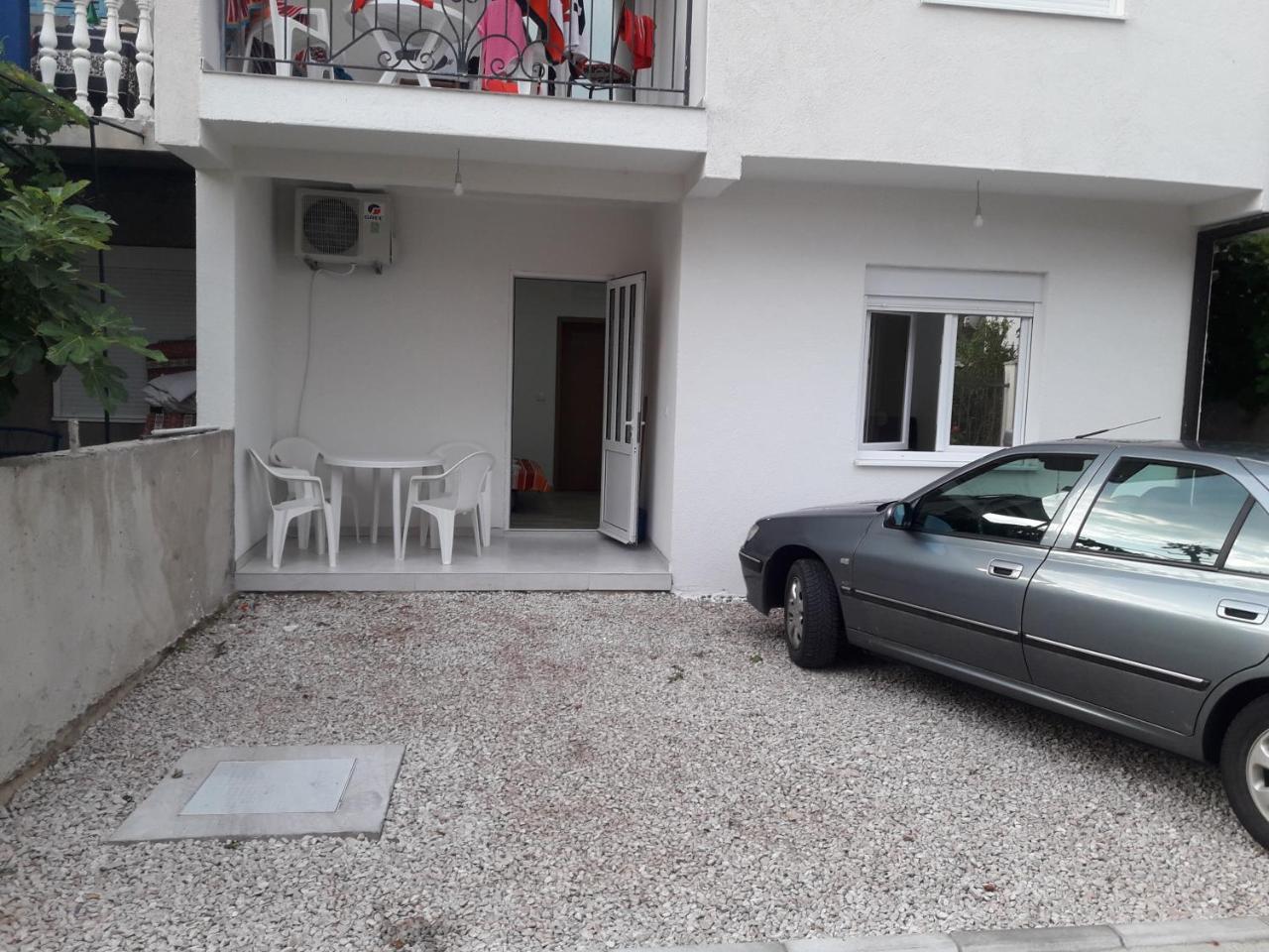 Apartment Perutovic Sutomore Dış mekan fotoğraf