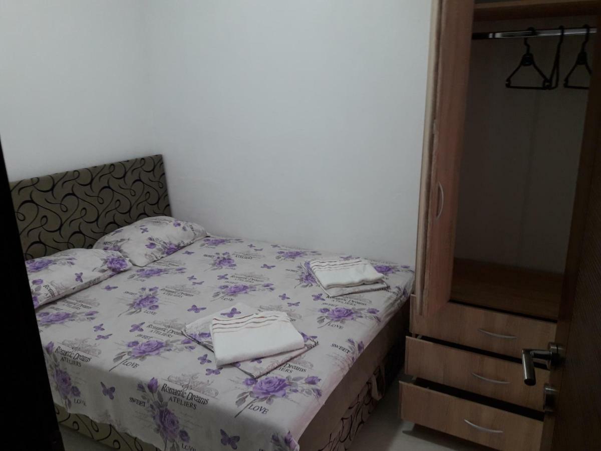 Apartment Perutovic Sutomore Dış mekan fotoğraf