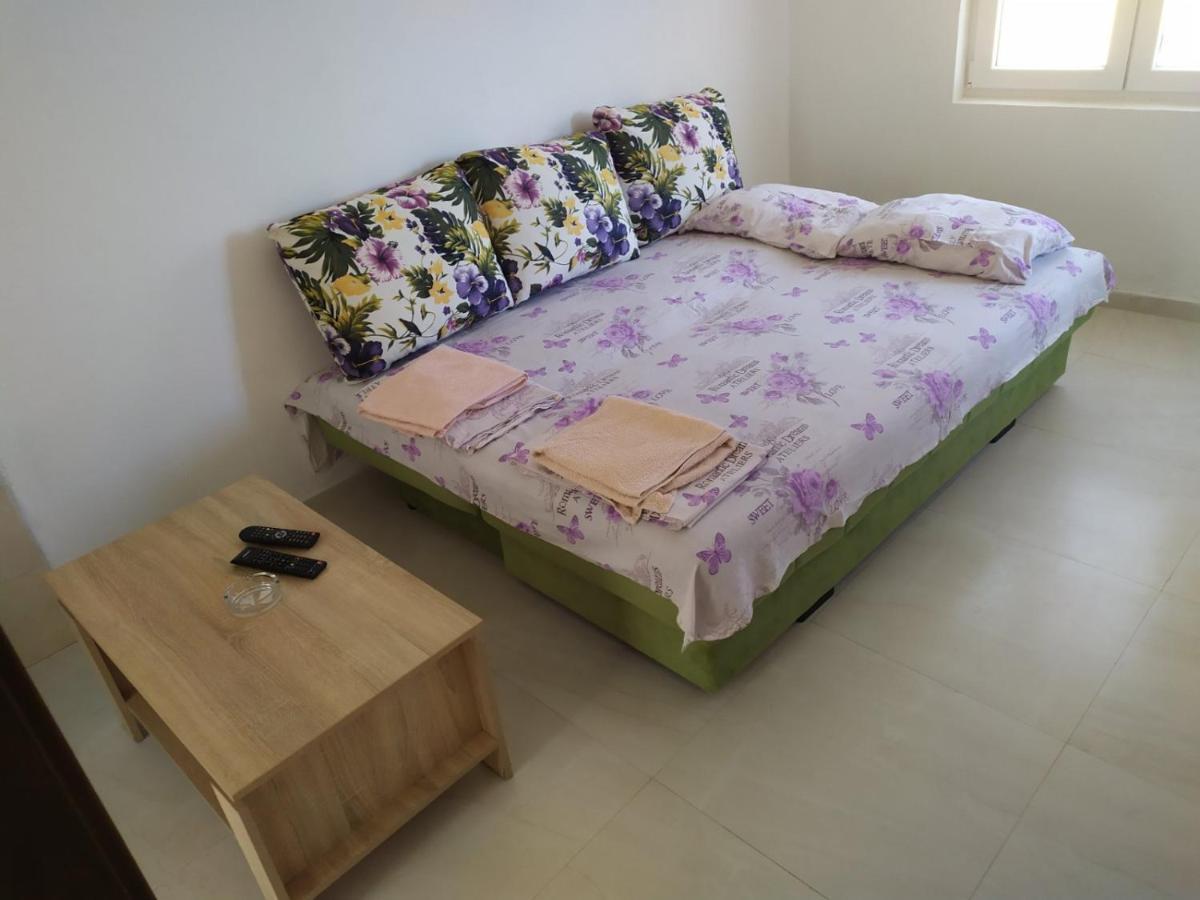 Apartment Perutovic Sutomore Dış mekan fotoğraf